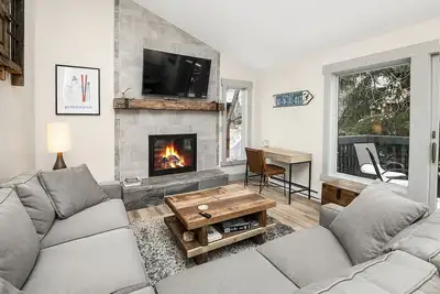 Image de Modern Mountain Condo | Loft Space | 10 Min to Vail Village