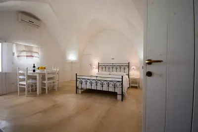 Maison de vacances \"Masseria La Scalella - Corti\" avec vue sur la mer, terrasses et Wi-Fi.