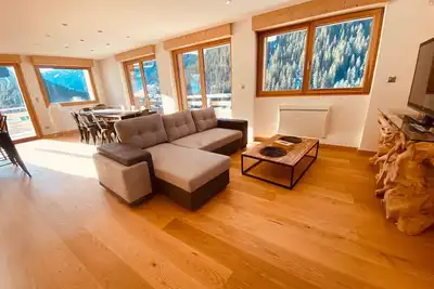 Image de Luxurious apartment for 8 people – exceptional view - back on skis
