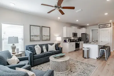 Image de Discover why Serenity is a popular family vacation spot in Perdido Key!