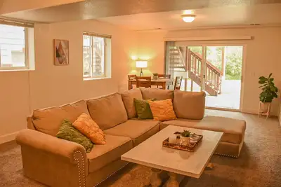 Image de Spacious Lakewood suite near downtown Denver