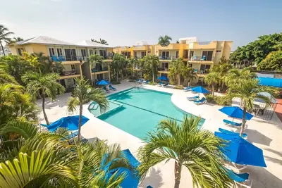 Image de Guest-friendly 1bd apartment in quiet downtown residence, pool/Ac/Wifi/Tv