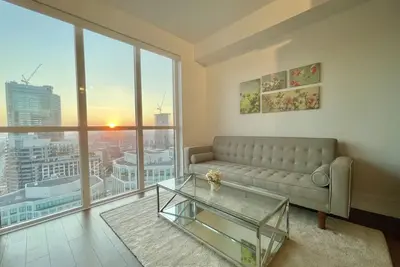 Image de Stunning Condo Across Cn Tower, Union with Free Parking