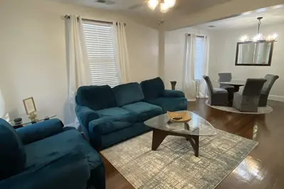 Image de Sweet Salcedo - Cute 2 Br/1 Ba cottage