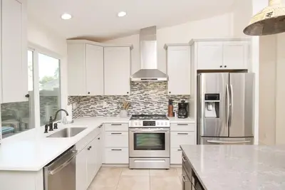 Image de Gilbert Ranch Retreat & Non Heated Pool. Walk to Shops and Restaurants.