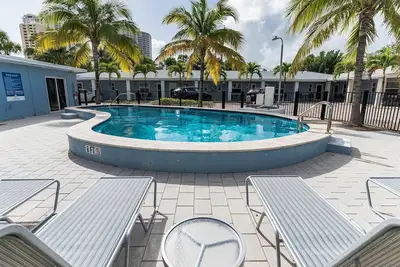 Image de Comfortable beach apartment with pool