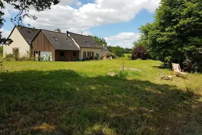 Image de Longère (130m²)  au calme de la campagne: 5 chambres, grande cuisine, jardin.