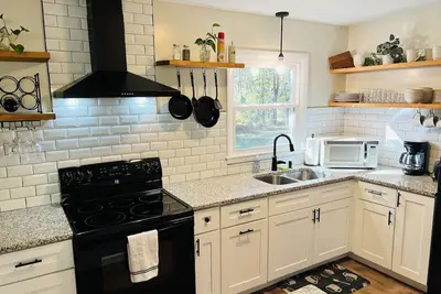 Image de Cozy Ranch - Conveniently Located - Entire Home Available for Use!