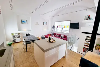 Image de Quirky Seaside Family Cottage, walk to the waves!