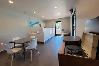 Image de Discover the Best Santa Clara Has to Offer! 4 Units with Free Parking!