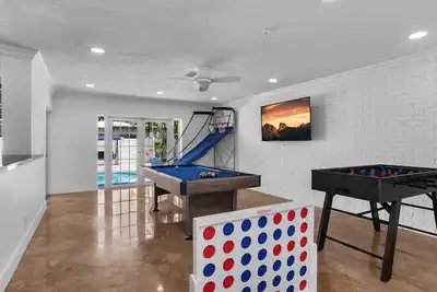 Image de Stunning 4-Bedroom+Office & Pool Sleeps 8 Guests Fll/Mia