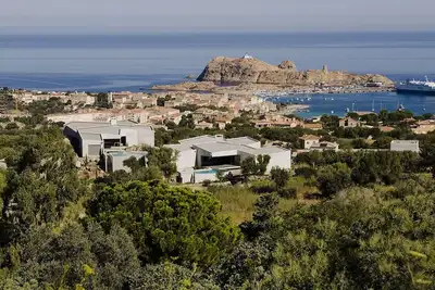 Image de Magnifique maison d'architecte vue mer, piscine, en plein cœur de la Balagne.