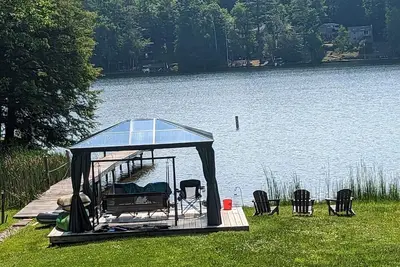 Image de Lakehouse in the Adirondacks, great for families!
