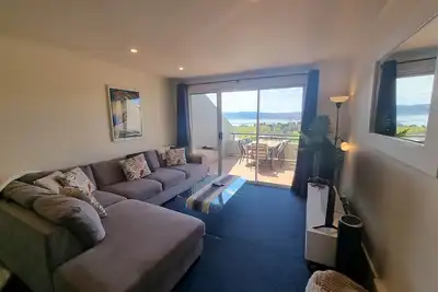 Image de *Cascades 15 - Amazing Lake Views w Balcony's | Spa Bath | Split-Level | WiFi*