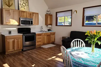 Image de Loft Getaway - Spacious with 2 sleeping spaces