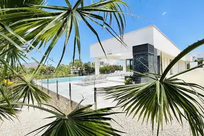 Image de Villa Vermeer, superb villa for 8, private pool, only 10 minutes from beach!