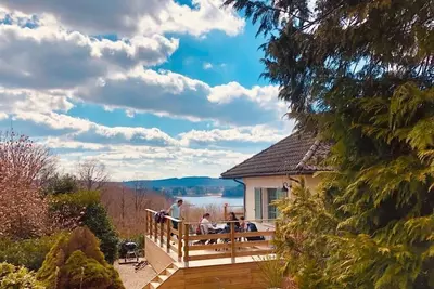 Image de Villa des Suisses avec Jacuzzi & vue sur Lac des Settons