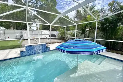 Image de Spacious Pool House w/ Mini Golf 5 min from the beach!