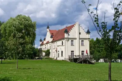Image de Manor house with historical flair for families and groups