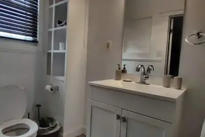 Image de Cheerful 4-bedroom cottage with free parking