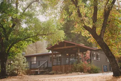 Image de Forested Acres, Tranquil Setting, Hot Tub, Close to Yosemite