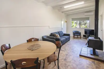 Image de Riverscape Cottage No. 1 - Riverscape Cottage No. 1 A Family Gem