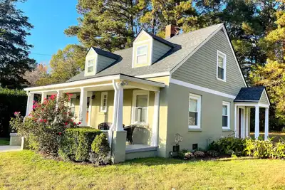 Image de Updated Historic Home 2Mins from downtown Wake Forest