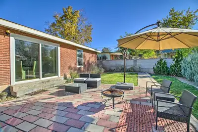 Image de Gorgeous Albuquerque Getaway w/ Private Yard!