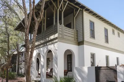 Image de Rosemary Beach. 4br beach cottage with private pool, in Rosemary Beach.