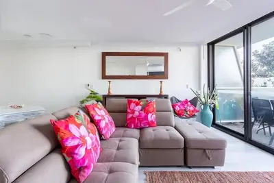 Image de Ocean front 1-bedroom apartment with pool & sauna, Spa, New Gym