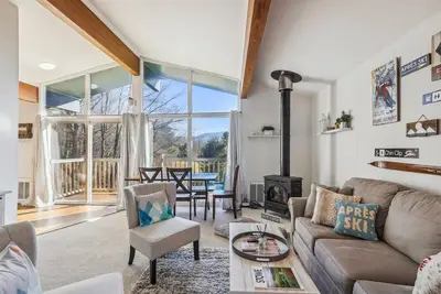 Image de Mountainview Condo #2: 2 br, a/c, community summer pool, free ski shuttle!