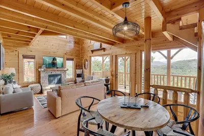 Image de Sky High Smoky Mountain Retreat w/ Views
