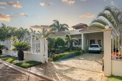 3-bedroom guest-friendly villa with private pool near Sosua beaches and shops