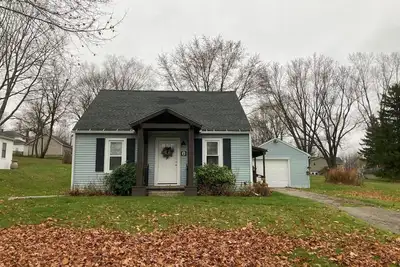 Image de Beautiful lake house two blocks from Lake Chautauqua