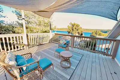 Image de Two houses in one with lake view House & Studio.