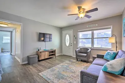 Image de Port St Joe Getaway w/ Large Yard & Fire Pit!