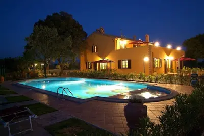 Image de Maison de 58mc avec piscine dans la campagne toscane à seulement 3 km de la mer