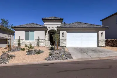 Image de The Sand Castle- Secluded Yard w/ Private Hottub