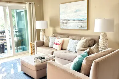 Image de Beachside, 2/2 Condo, 3 Pools, Pickleball, Sauna