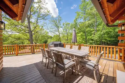 Image de Great Escape Lodge: Lake Access, Hot Tub!