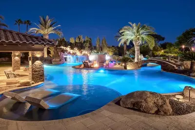 Image de Luxury Oasis a Resort-Style Estate in Pv - with Lazy River, Theater and More!