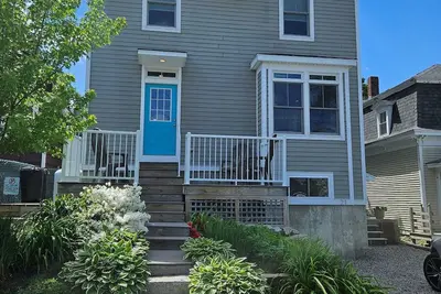 Image de Hurley Cottage - large & modern, in the heart of Bar Harbor, walk to the harbor