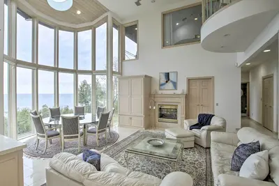 Image de Grand Egg Harbor Home w/ Stunning Lake Views!