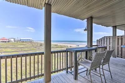 Image de Near Ocean: Surfside Beach Gem w/ Deck & Views!