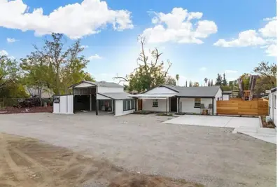 Image de Brand New Cozy Home / 2 miles to Downtown Sac