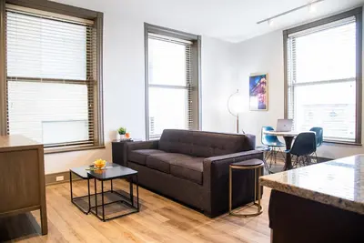Image de Spacious Villa Near the French Quarter!