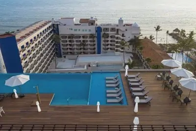Image de Crowne Paradise Club