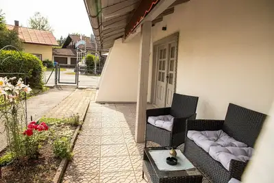 Image de Cozy vacation home (52sqm) with terrace and space for 4 people