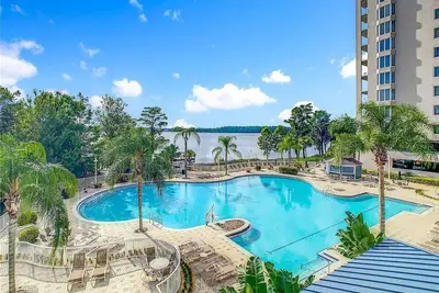 Image de BlueHeron1mile fromDisney, amenities, 6guests, 2 bath, kitchen, walk toRestaurants