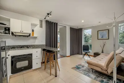 Image de Cyan 703 · Modern 2bd Apt 5mins Parque Lleras by Housy Host
